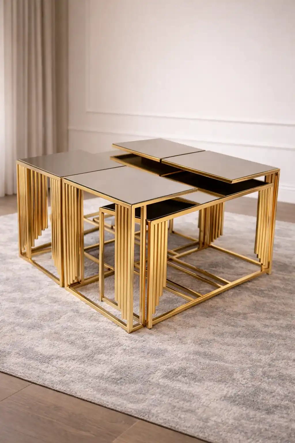 Kares 4+1 Sütun Sehpa Seti – 4’lü Zigon + Orta Sehpa | Metal Ayaklı Cam Tabla