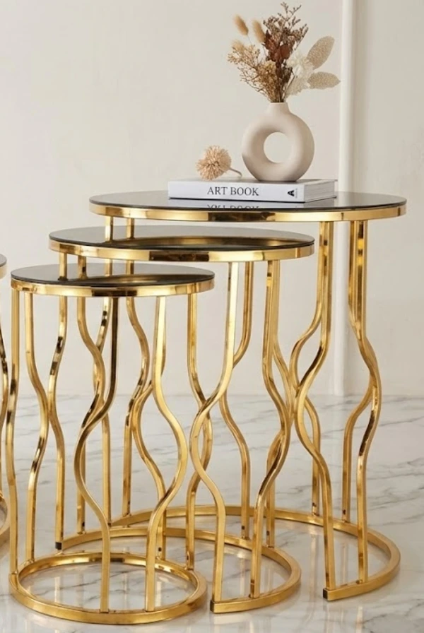 Yumurta 3’lü Yuvarlak Zigon Sehpa Seti – Gold Metal Ayak, Cam Tabla